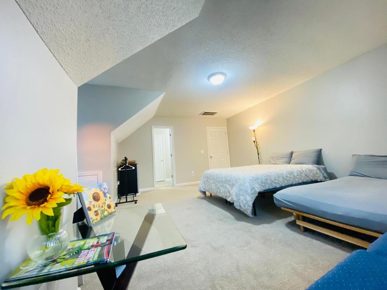 Private Room & Bathroom Close To Downtown Raleigh Eksteriør bilde